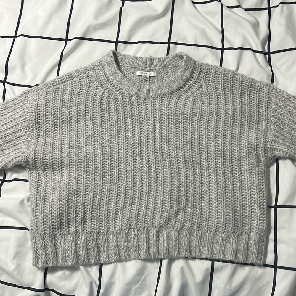American eagle sweater